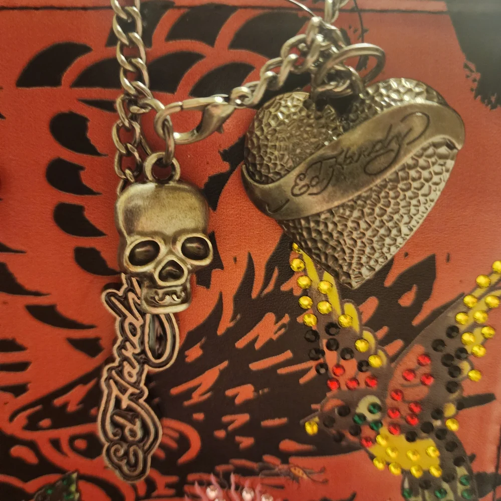 Ed Hardy Nova Skull Rhinestone Bag – Crossbody + Tote ♡ - Picture 9 of 10